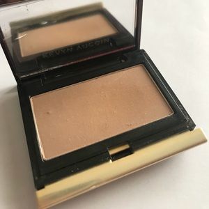 Kevyn Aucoin Sculpting Powder Light
